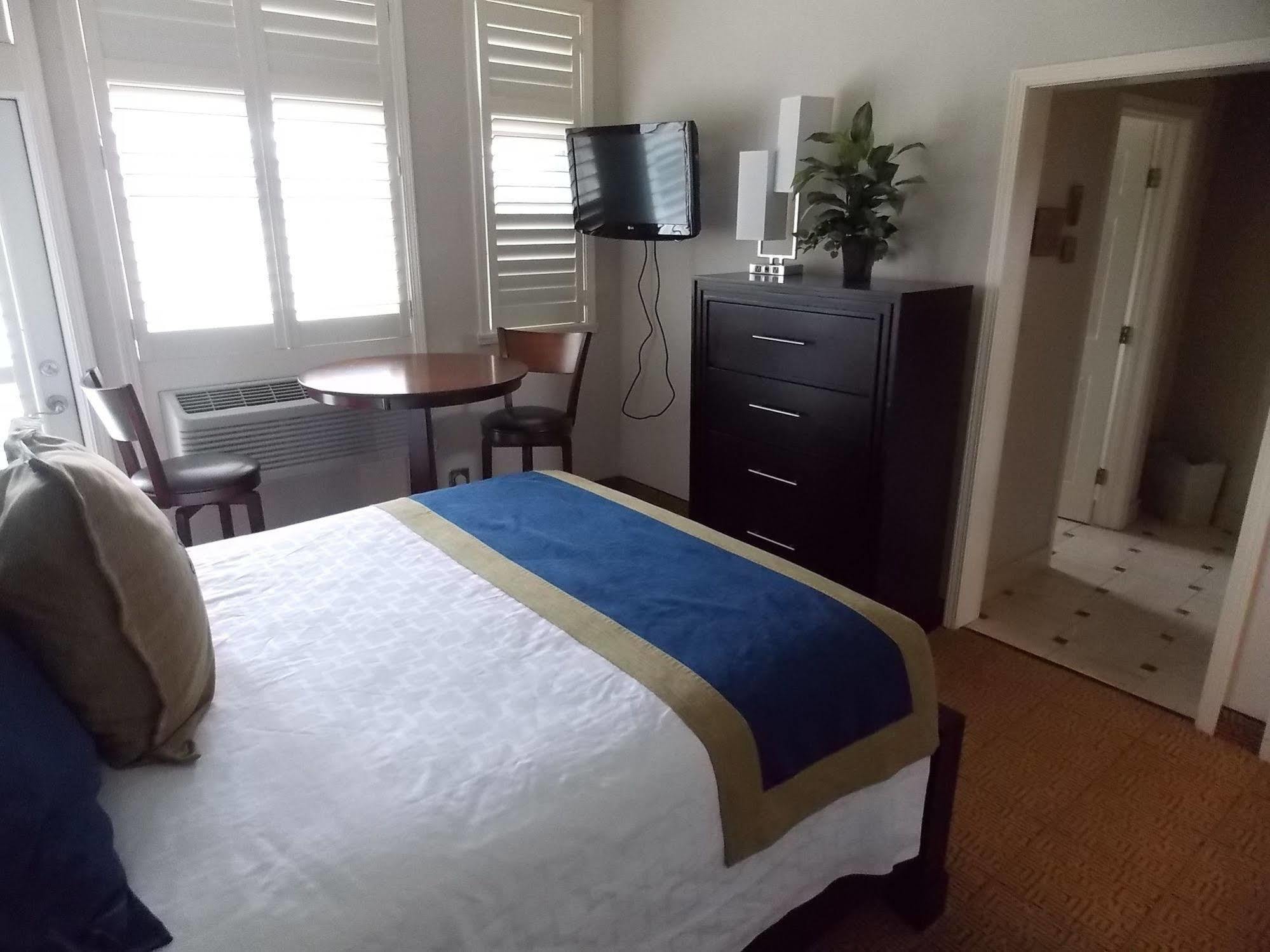Fairway Suites At The Peak French Creek Екстер'єр фото