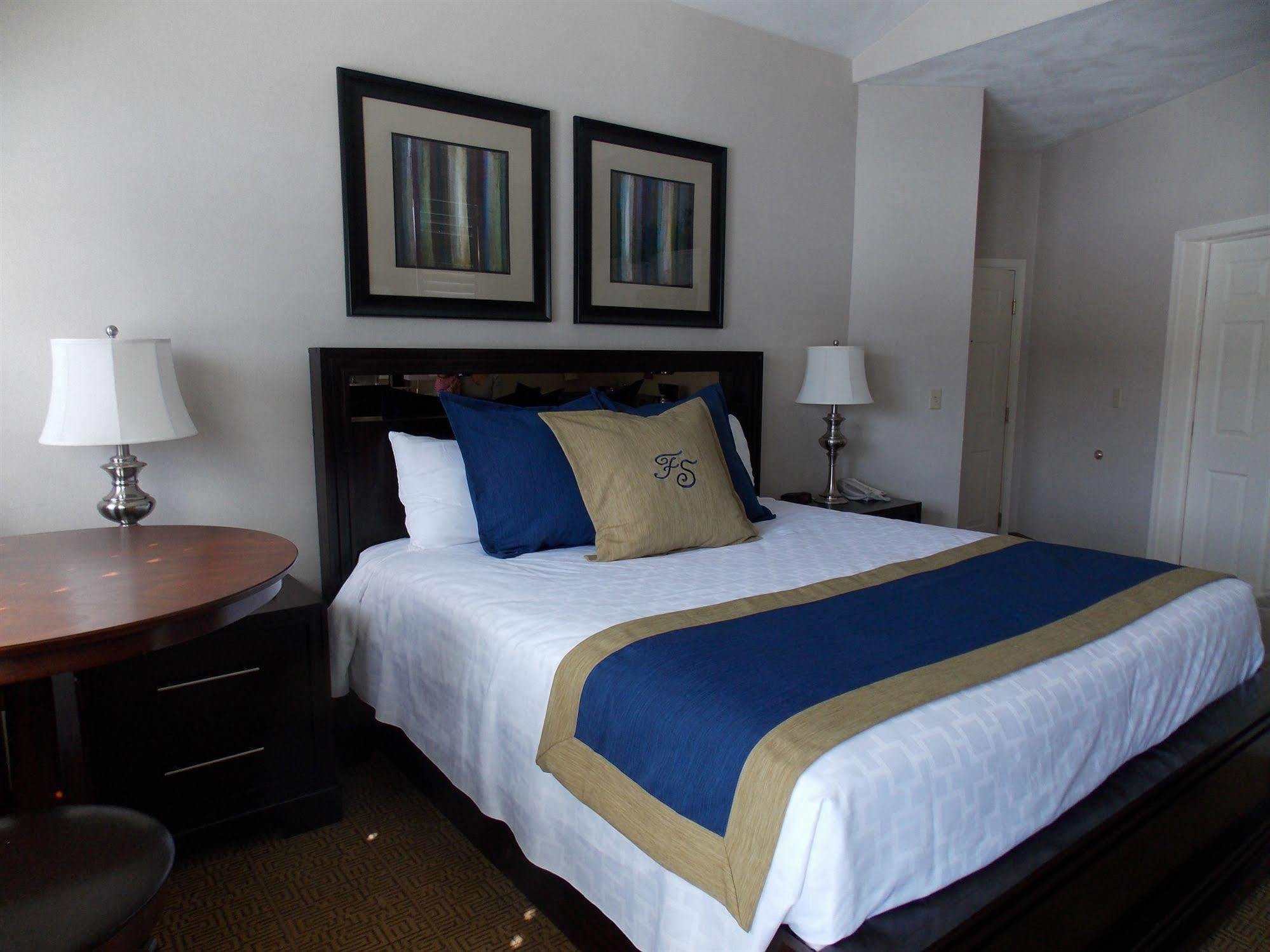 Fairway Suites At The Peak French Creek Екстер'єр фото