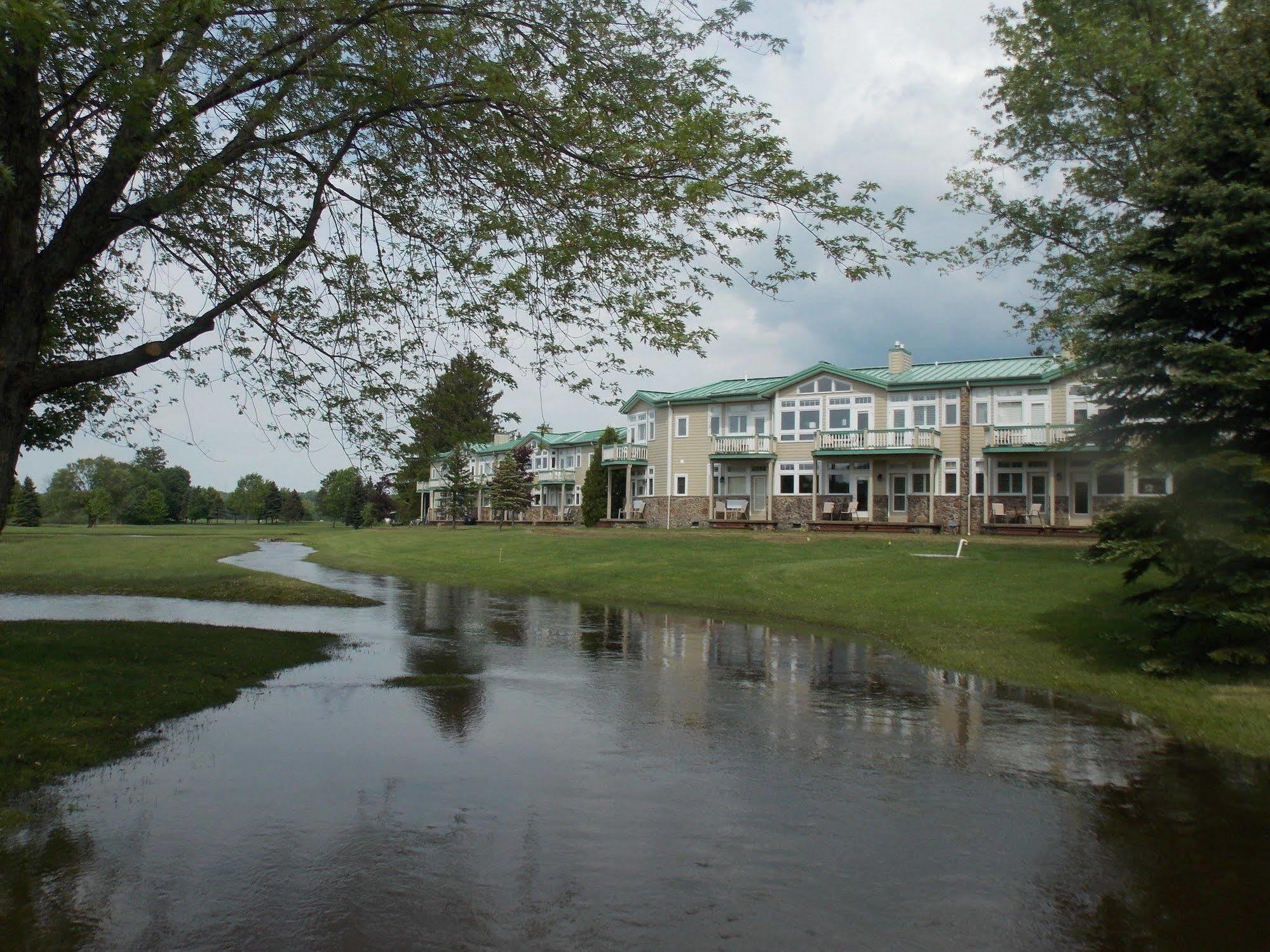 Fairway Suites At The Peak French Creek Екстер'єр фото